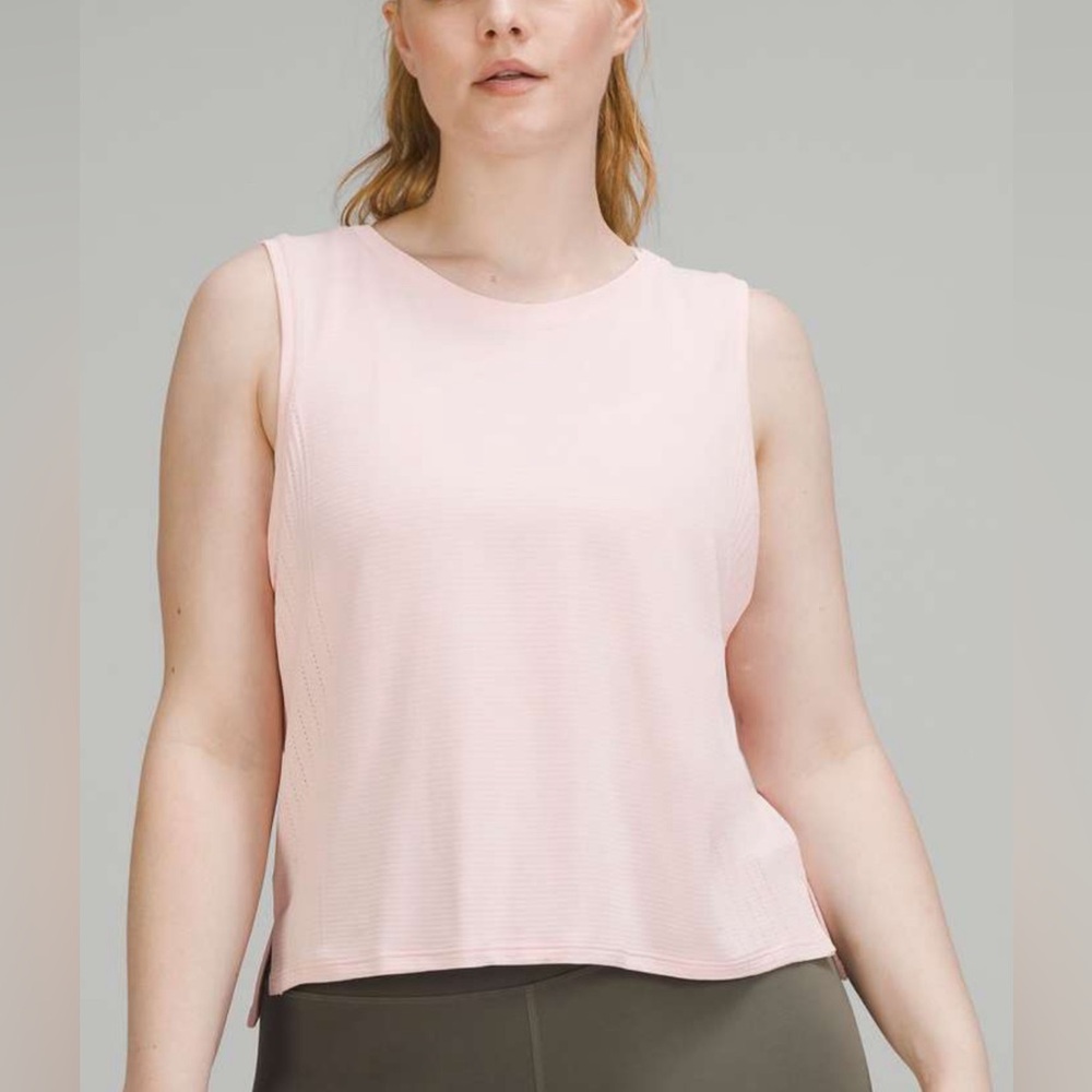 Lululemon Train to Be Tank Top
Strawberry Milkshake Size 4